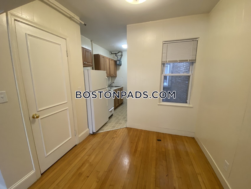 BOSTON - NORTHEASTERN/SYMPHONY - 1 Bed, 1 Bath - Image 5