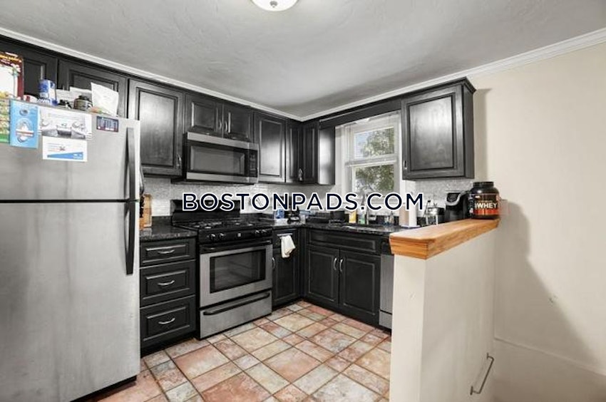 BOSTON - SOUTH BOSTON - ANDREW SQUARE - 4 Beds, 1.5 Baths - Image 1