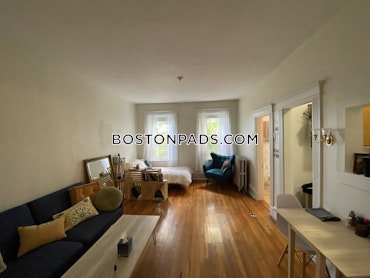 Boston - 0 Beds, 1 Baths