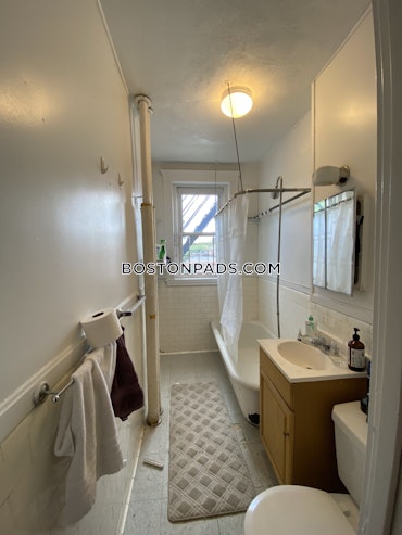 Boston - 0 Beds, 1 Baths