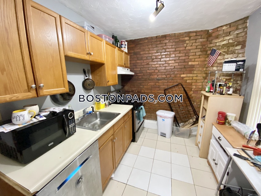 BOSTON - NORTHEASTERN/SYMPHONY - 2 Beds, 1 Bath - Image 4