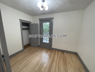 Boston - 4 Beds, 2 Baths