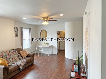 Boston - 6 Beds, 2 Baths