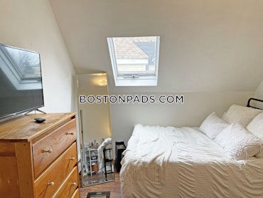 Boston - 6 Beds, 2 Baths