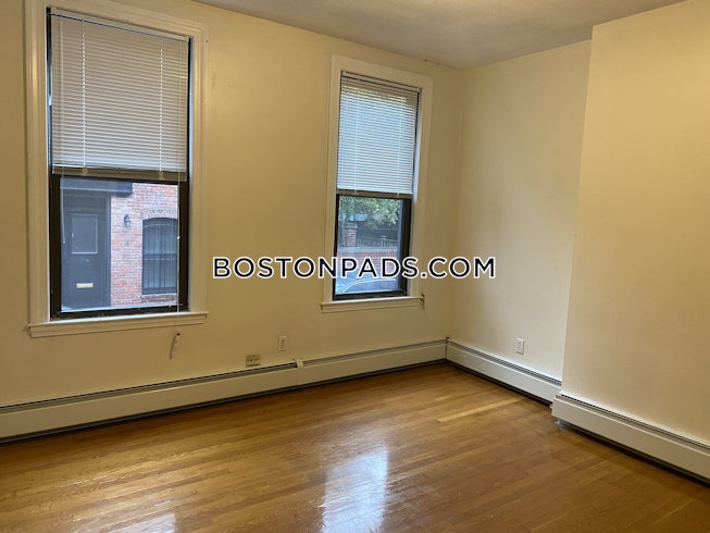Boston - $3,850+ /mo