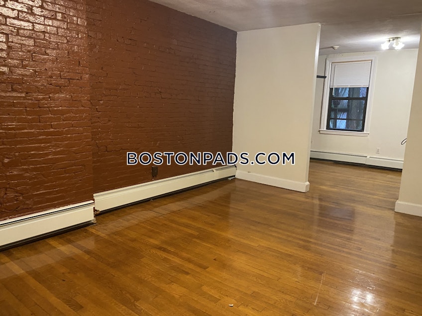 Boston - $3,850+ /month