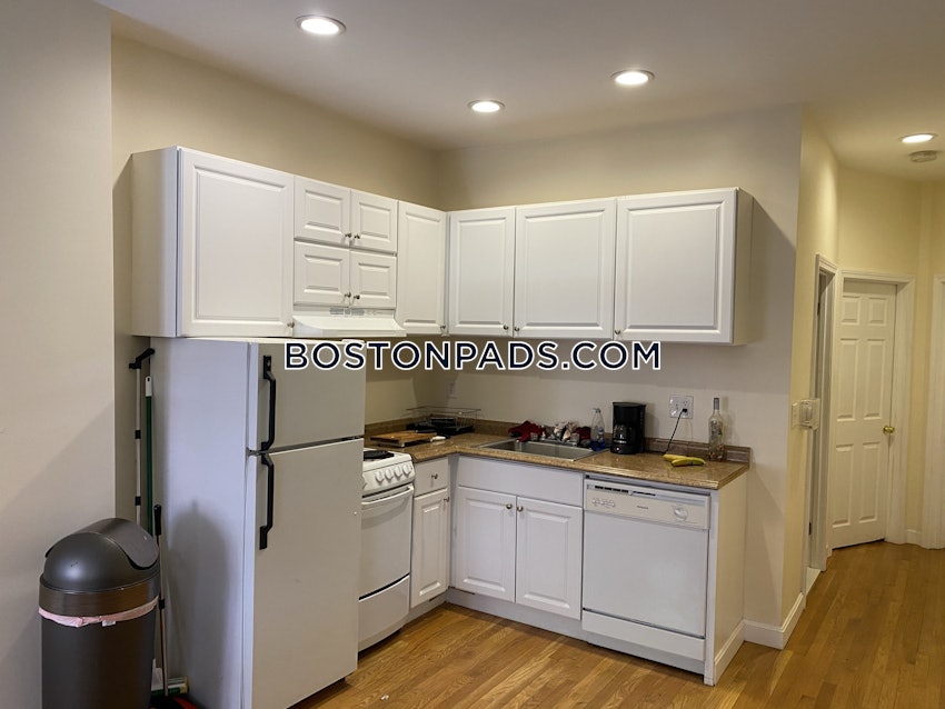 BOSTON - BEACON HILL - 2 Beds, 1 Bath - Image 1