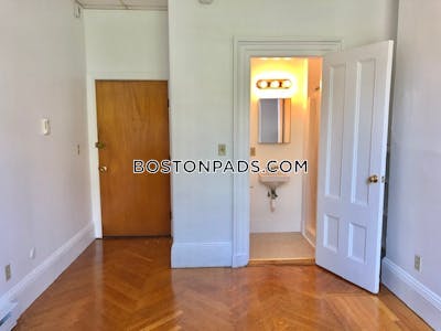 Back Bay 0 Bed 1 Bath BOSTON Boston - $2,095