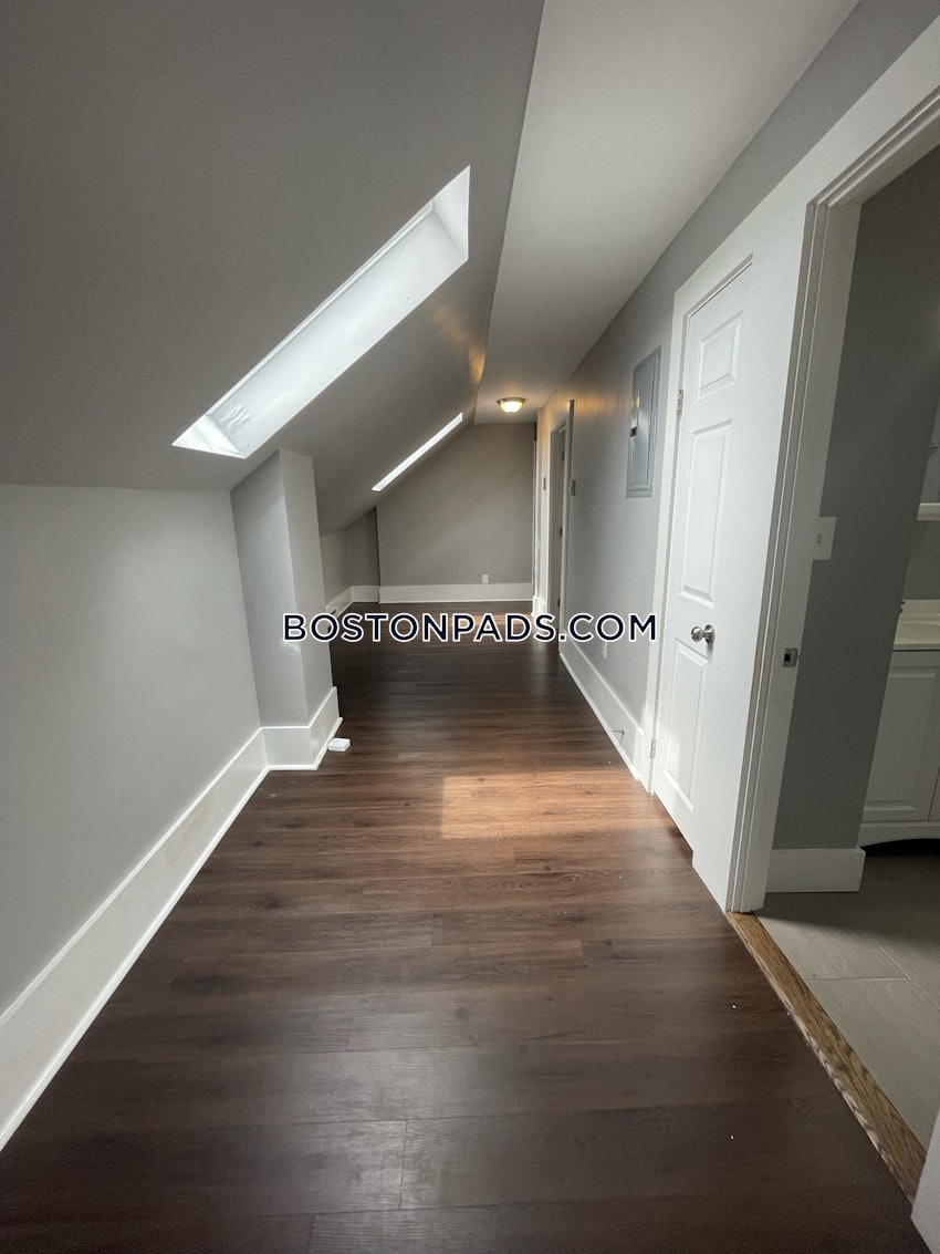 SOMERVILLE - EAST SOMERVILLE - 3 Beds, 1 Bath - Image 14