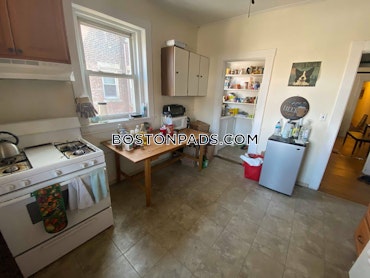 Boston - 4 Beds, 1 Baths