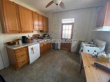 Boston - 4 Beds, 1 Baths