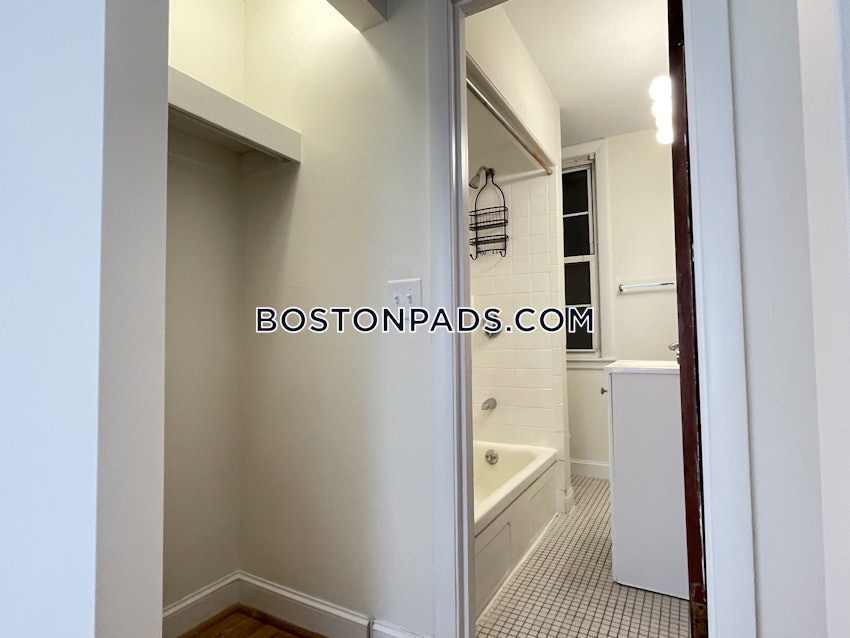 BOSTON - BAY VILLAGE - Studio , 1 Bath - Image 7