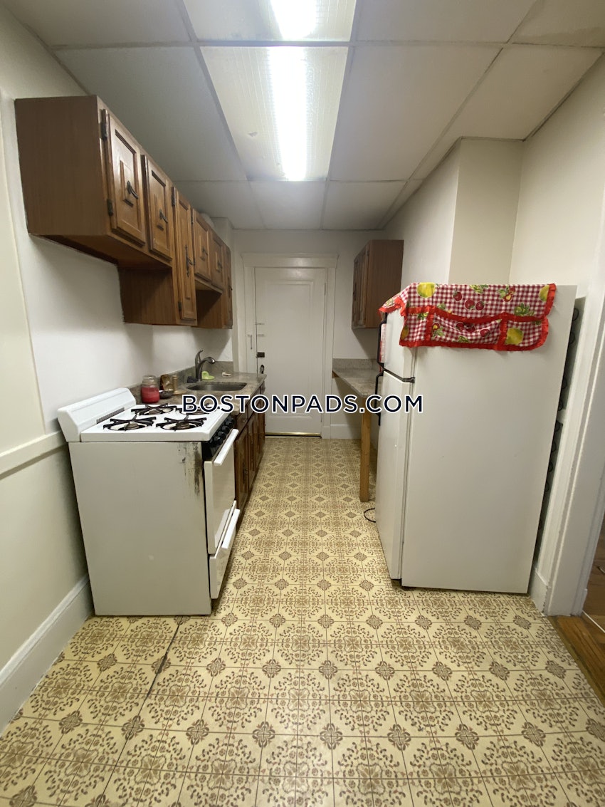 MEDFORD - MEDFORD SQUARE - 1 Bed, 1 Bath - Image 1