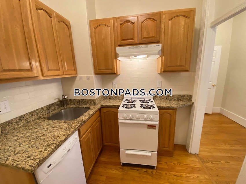 BOSTON - NORTHEASTERN/SYMPHONY - 1 Bed, 1 Bath - Image 1