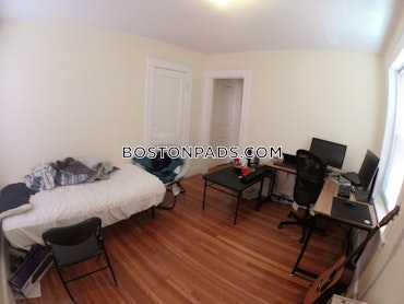 Boston - 2 Beds, 1 Baths