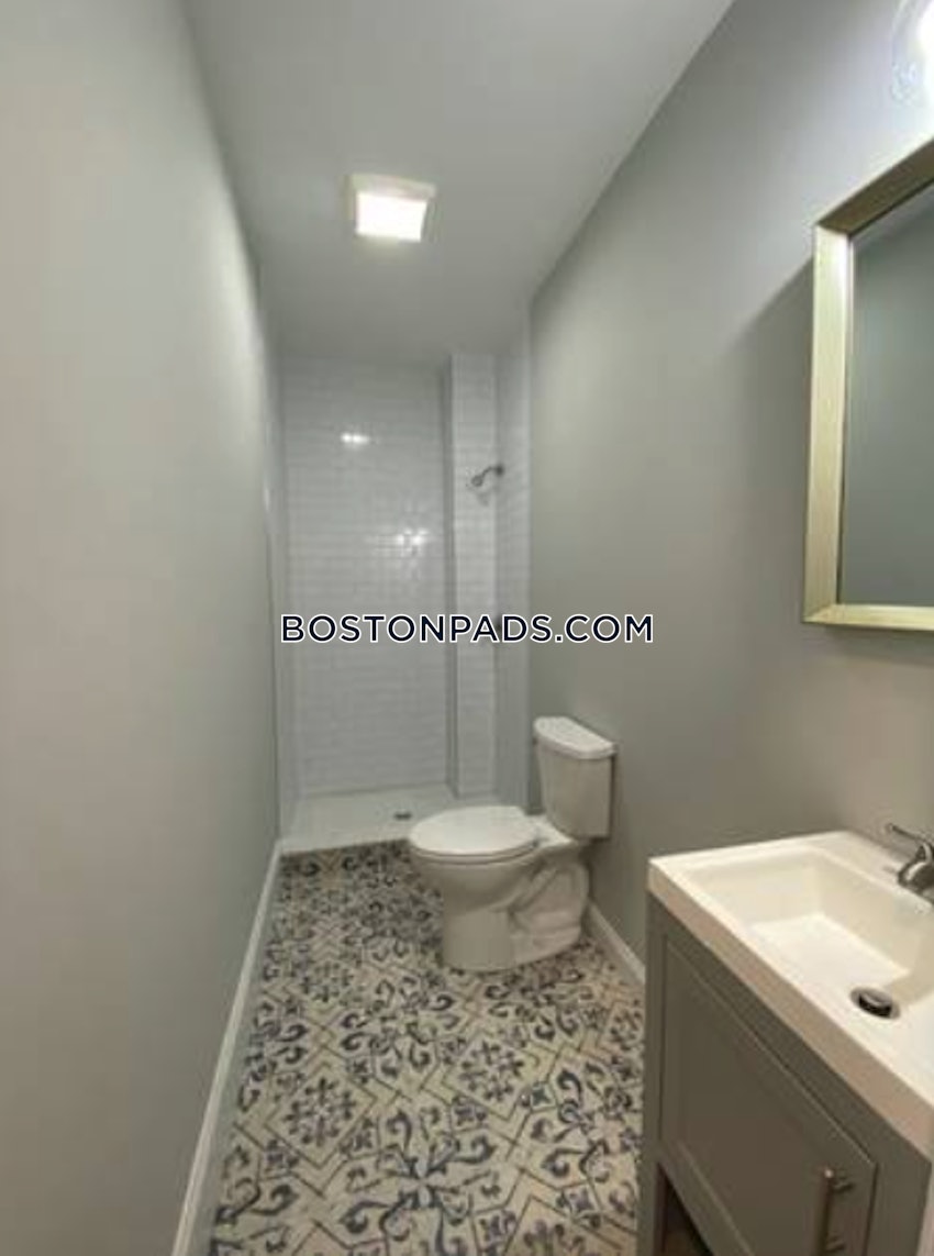 BOSTON - EAST BOSTON - JEFFRIES POINT - 4 Beds, 2 Baths - Image 4