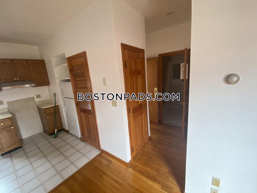 BOSTON - NORTH END - 1 Bed, 1 Bath - Image 14