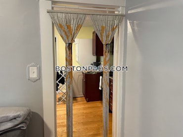 Boston - 1 Beds, 1 Baths