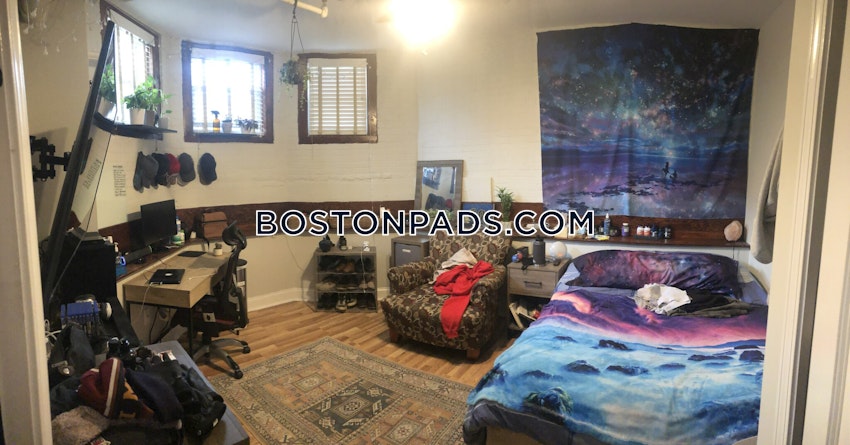 BOSTON - ALLSTON - 4 Beds, 2 Baths - Image 4