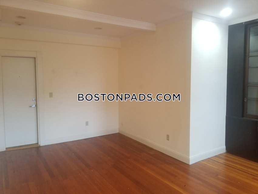 NEWTON - NEWTON CORNER - 1 Bed, 1 Bath - Image 10