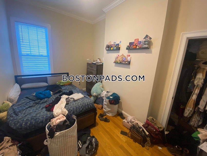 BOSTON - ROXBURY - 3 Beds, 1 Bath - Image 5