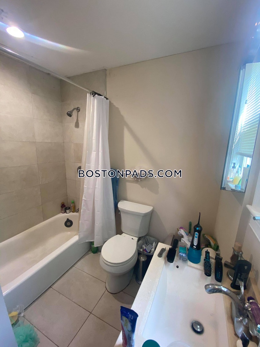 BOSTON - ROXBURY - 3 Beds, 1 Bath - Image 12