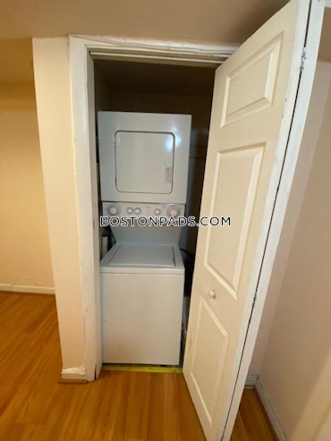 Boston - 2 Beds, 1 Baths