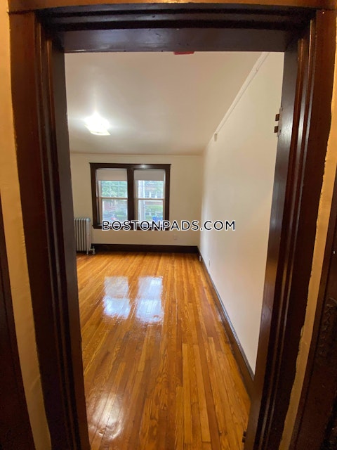 Summer St. Somerville photo 4