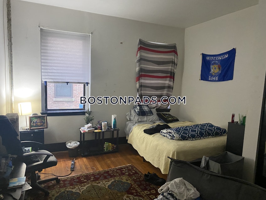 Boston - $3,200+ /month
