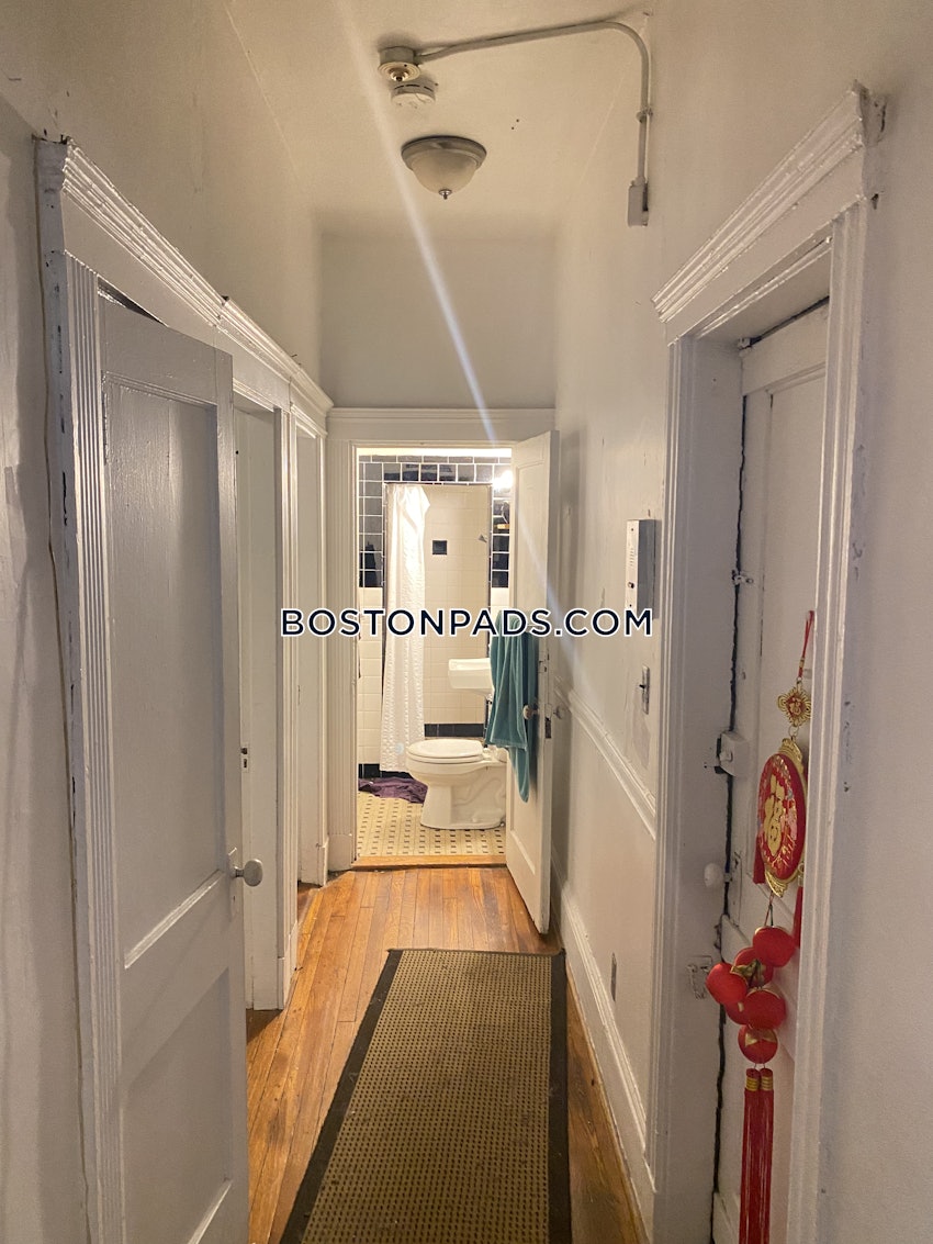 BOSTON - ALLSTON - 3 Beds, 2 Baths - Image 4