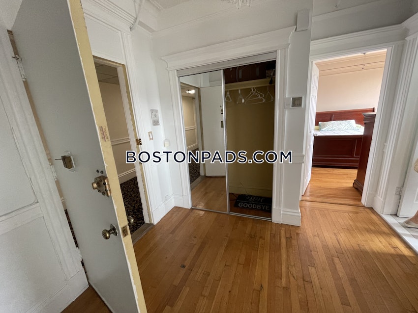 BOSTON - BACK BAY - 1 Bed, 1 Bath - Image 12