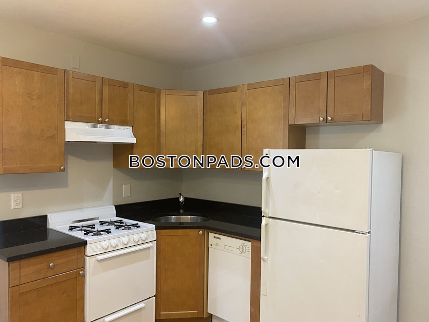 BOSTON - NORTH END - 3 Beds, 1 Bath - Image 1