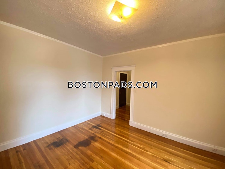 Washington St., Malden