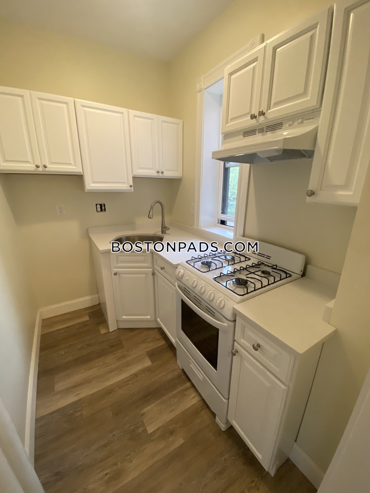 Washington St., Malden