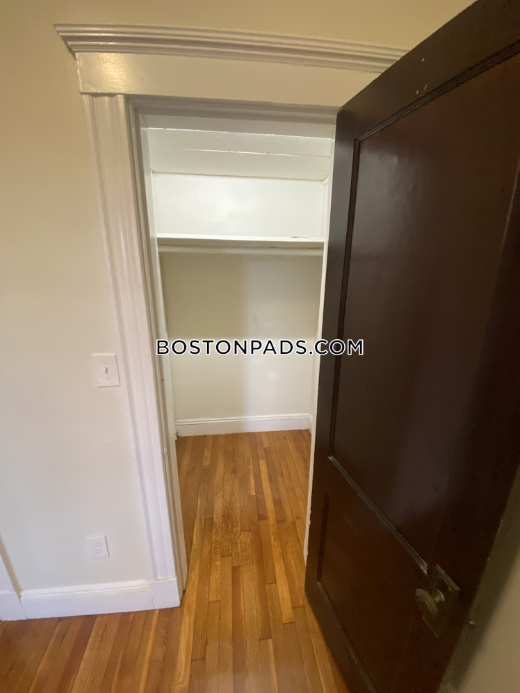 Washington St., Malden