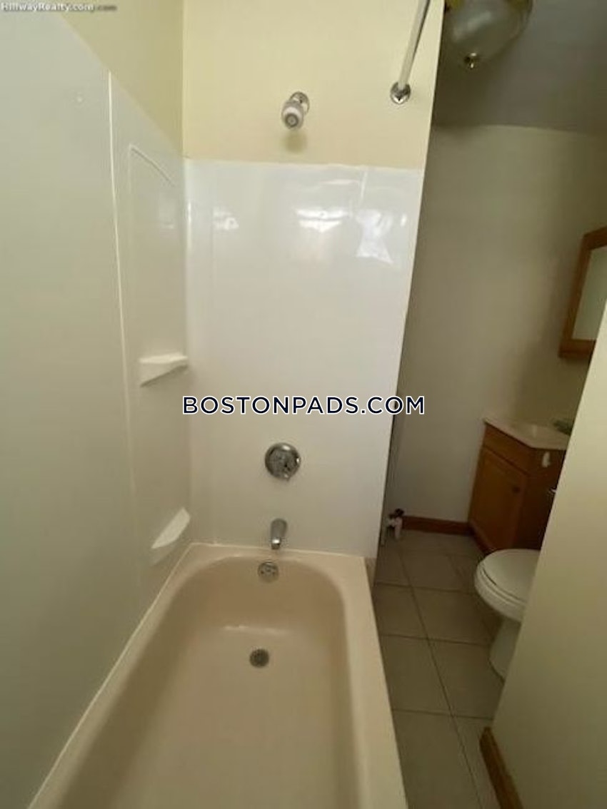 WATERTOWN - 1 Bed, 1 Bath - Image 9