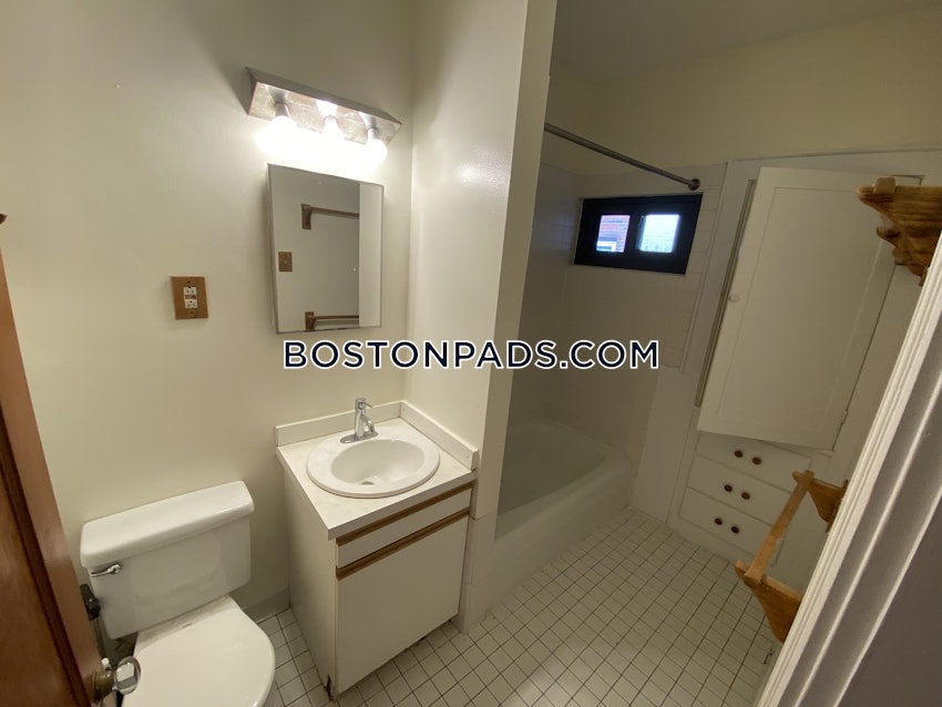 BOSTON - ALLSTON - 3 Beds, 1 Bath - Image 34