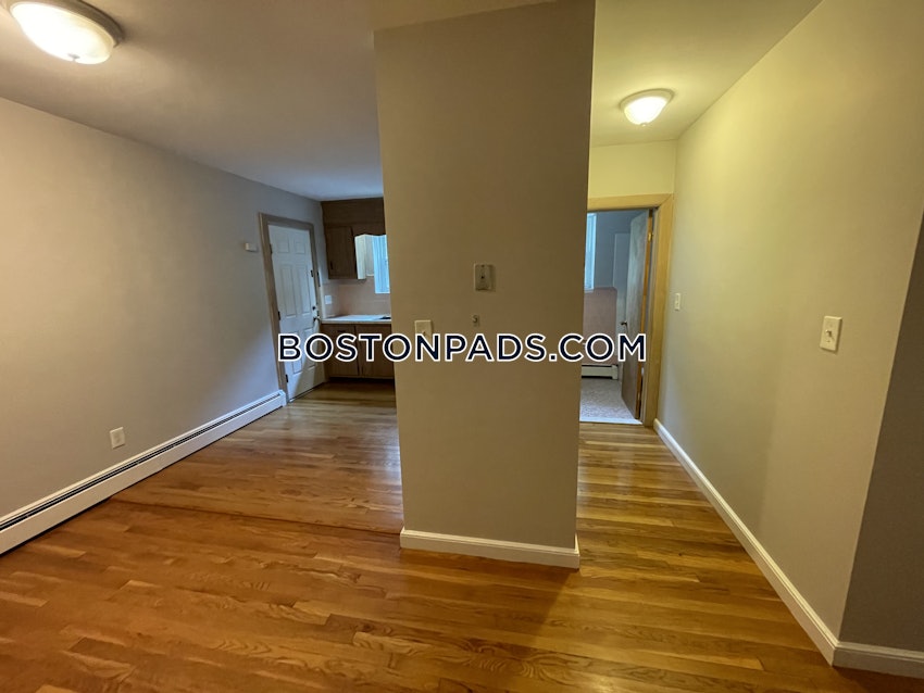 BOSTON - BRIGHTON - OAK SQUARE - 1 Bed, 1 Bath - Image 2