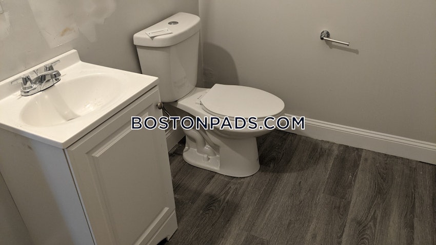 BOSTON - DORCHESTER - FOUR CORNERS - 3 Beds, 1.5 Baths - Image 15