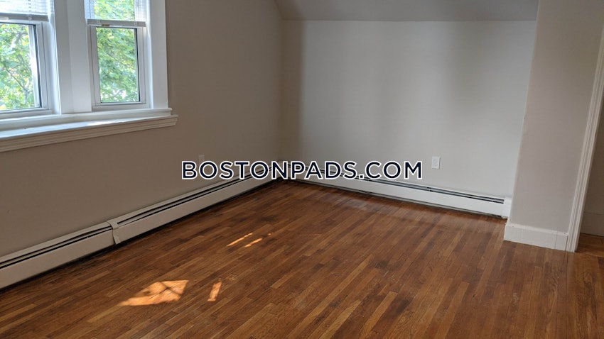 BOSTON - DORCHESTER - FOUR CORNERS - 3 Beds, 1.5 Baths - Image 4