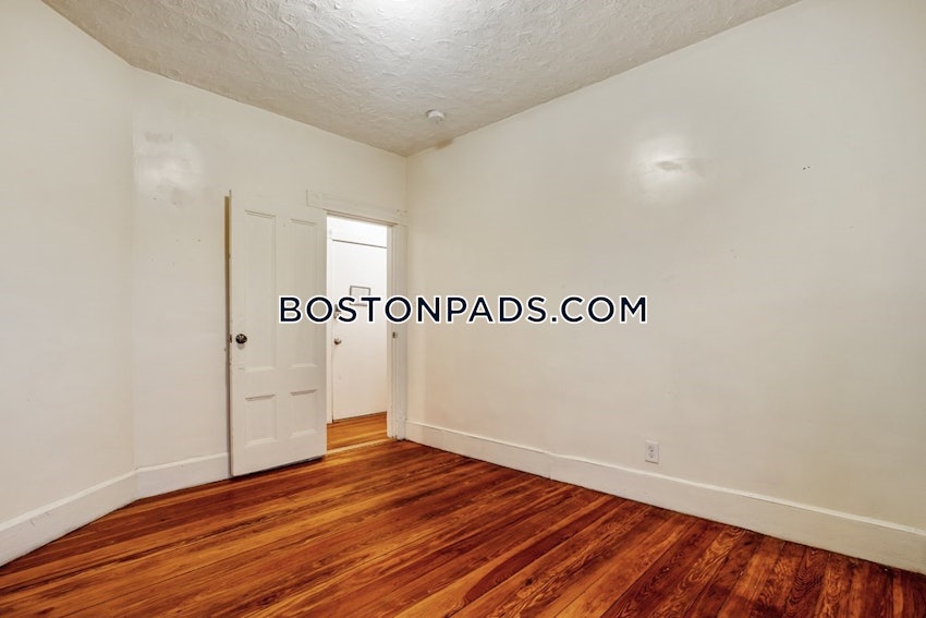 BOSTON - JAMAICA PLAIN - CENTER - 4 Beds, 1 Bath - Image 16