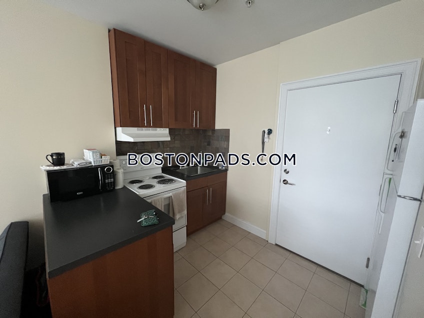 Boston - $2,750+ /month