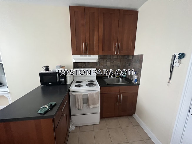 Boston - $2,750+ /mo