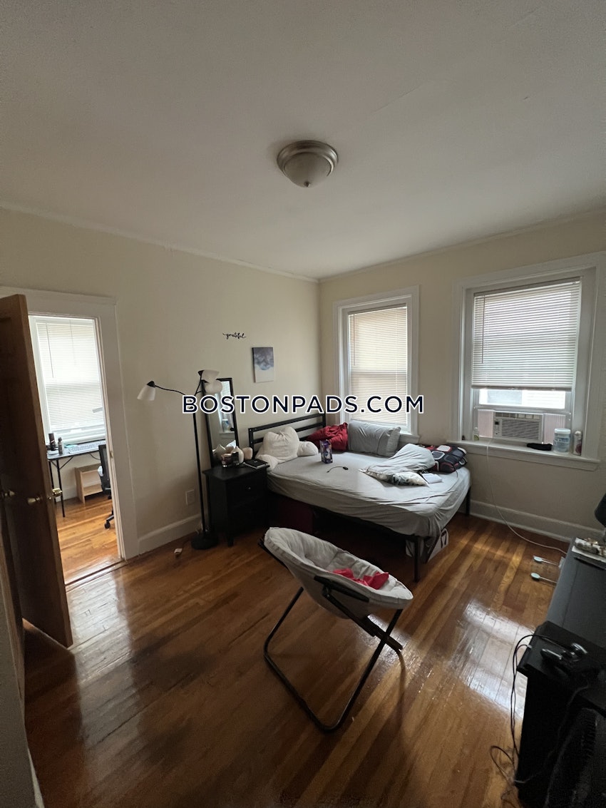 BOSTON - ALLSTON/BRIGHTON BORDER - 2 Beds, 1 Bath - Image 11