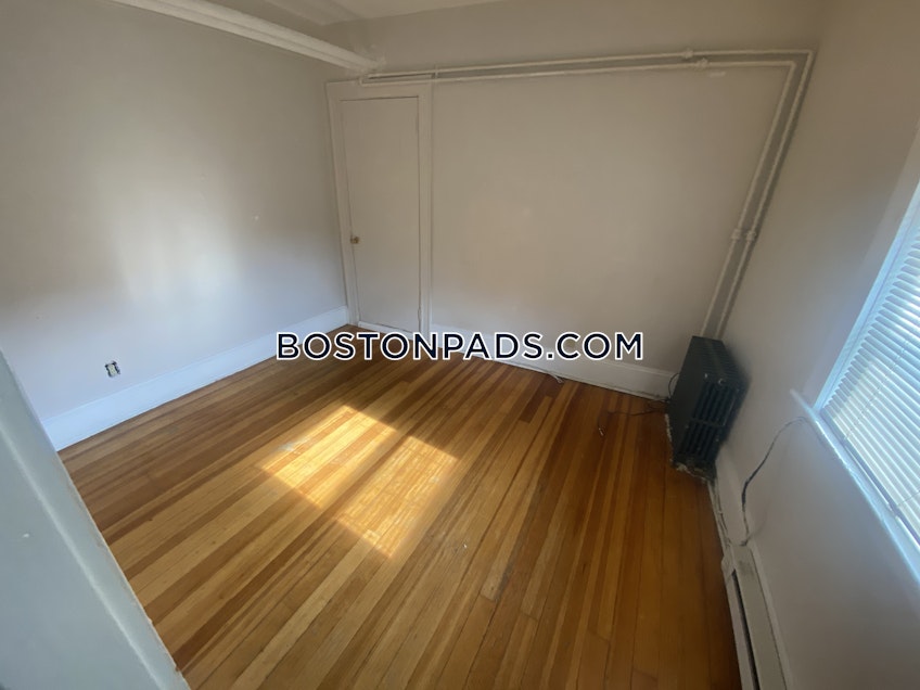 Boston - $2,400+ /month
