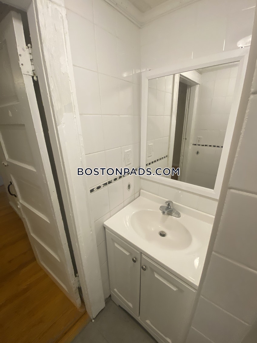 Boston - $2,400+ /month