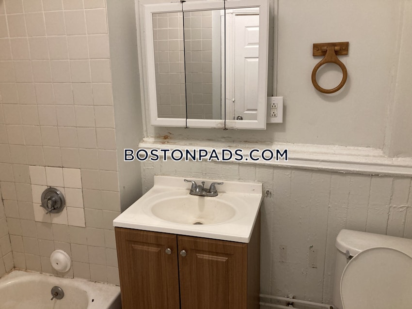BOSTON - ROXBURY - 3 Beds, 1 Bath - Image 53