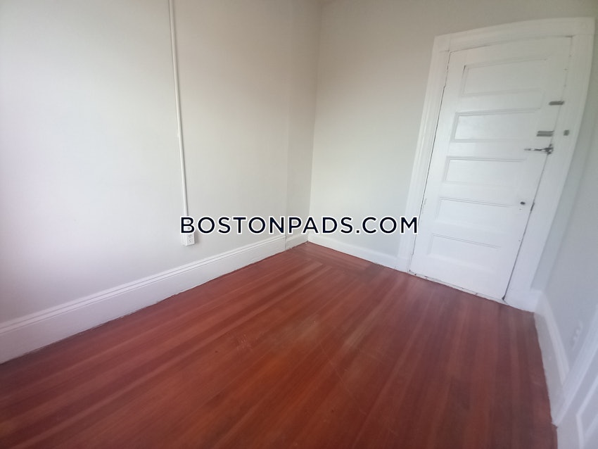 BOSTON - ROXBURY - 3 Beds, 1 Bath - Image 25
