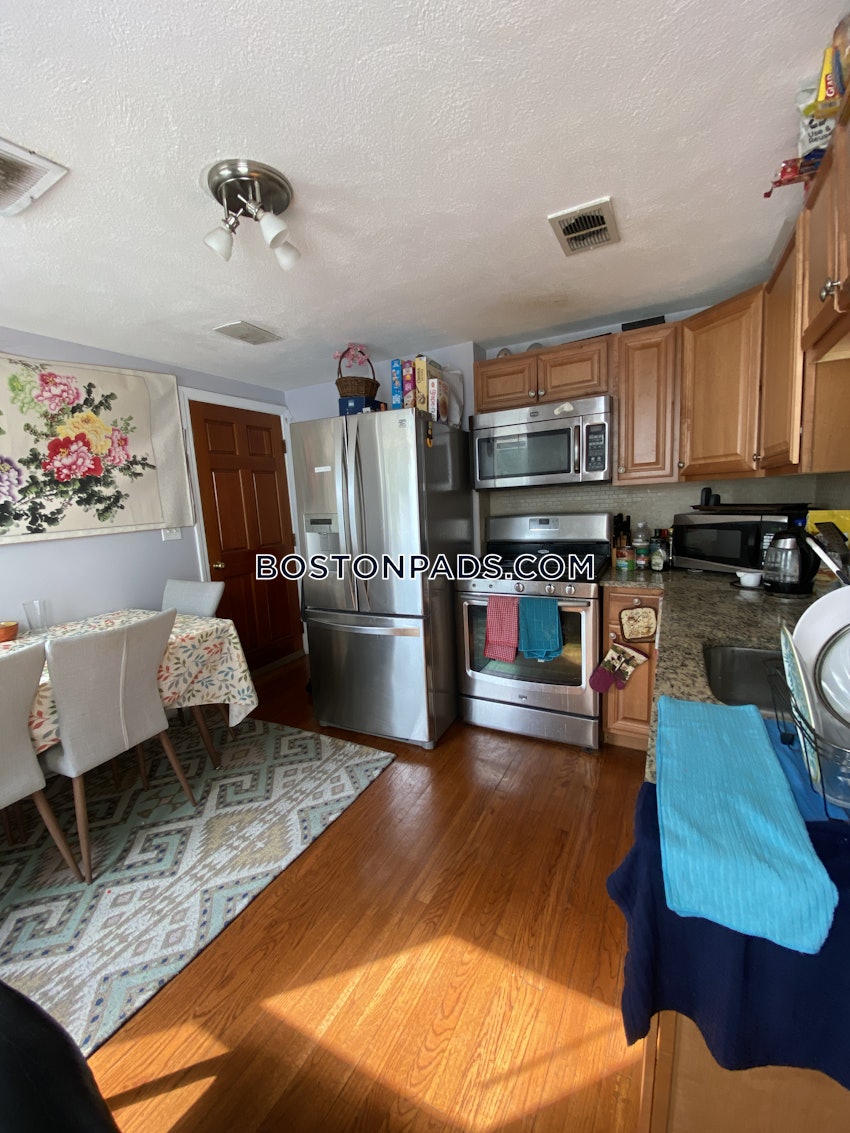 BOSTON - SOUTH BOSTON - WEST SIDE - 4 Beds, 1.5 Baths - Image 1