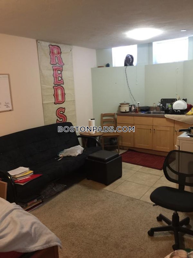 Boston - $2,275+ /mo